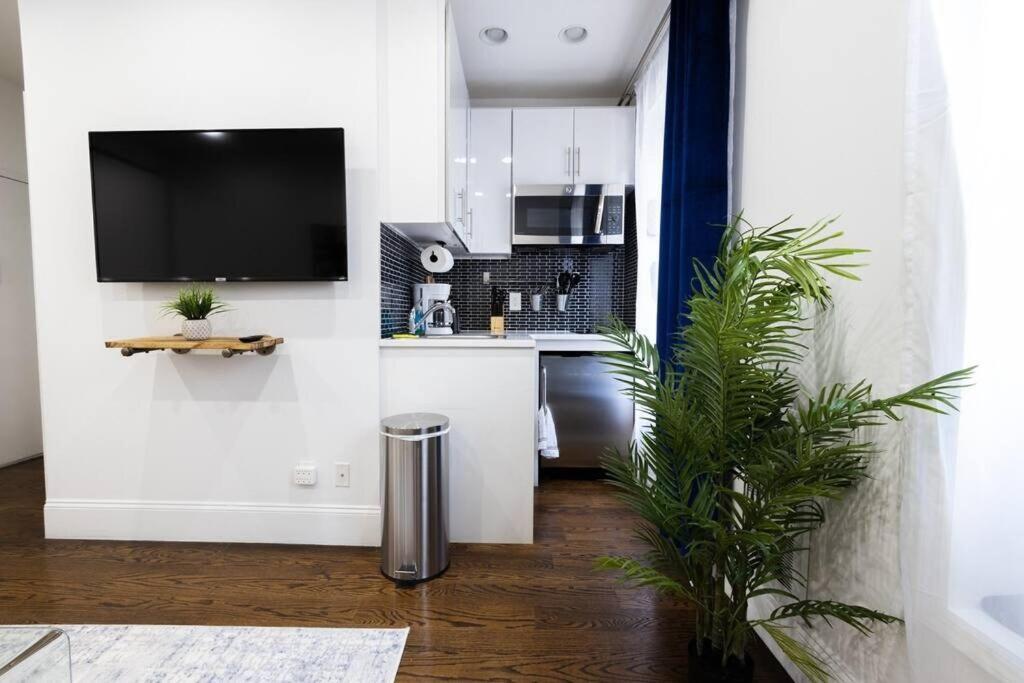 Apartment 69-2d Stylish Lower East Side 1br