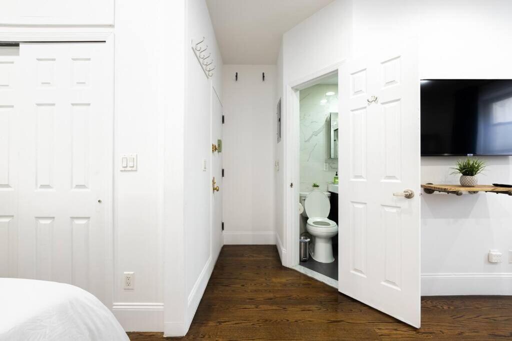 69-2d Stylish Lower East Side 1br Apartment New York