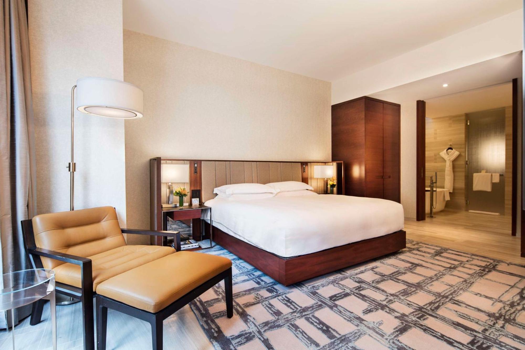 Park Hyatt 5*