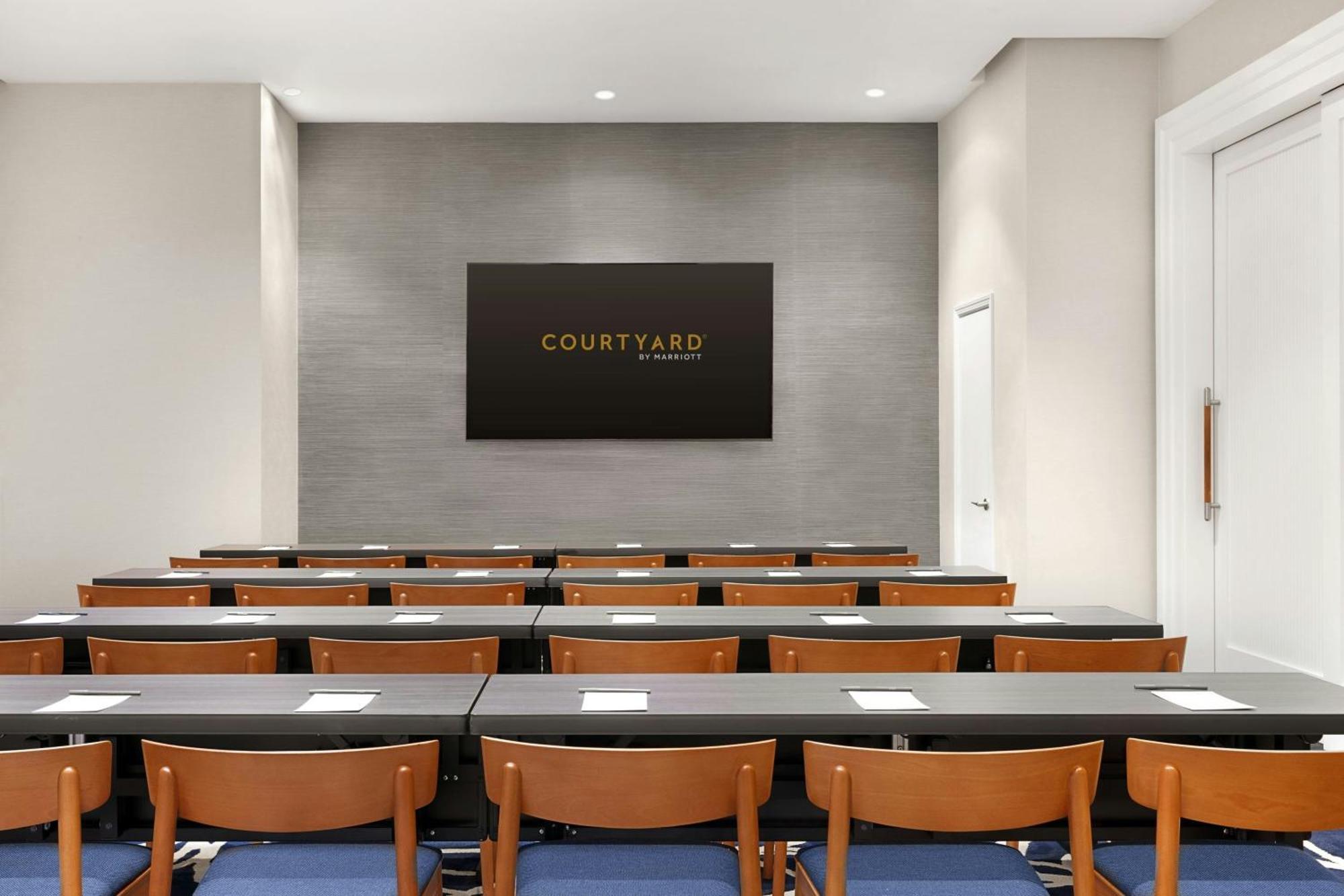 Courtyard By Marriott Manhattan/chelsea New York