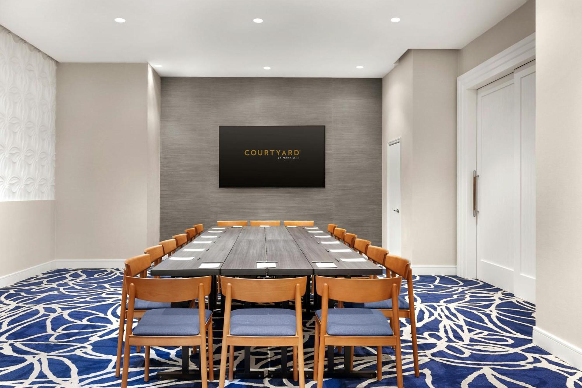Courtyard By Marriott Manhattan/chelsea Hotel