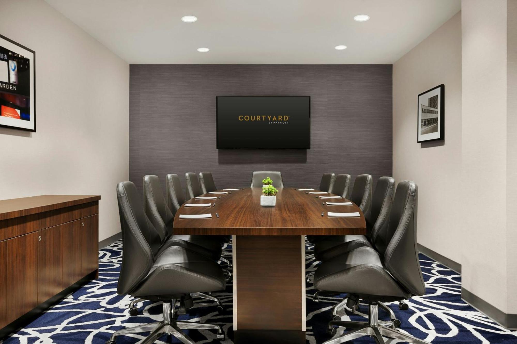Courtyard By Marriott Manhattan/chelsea Hotel New York