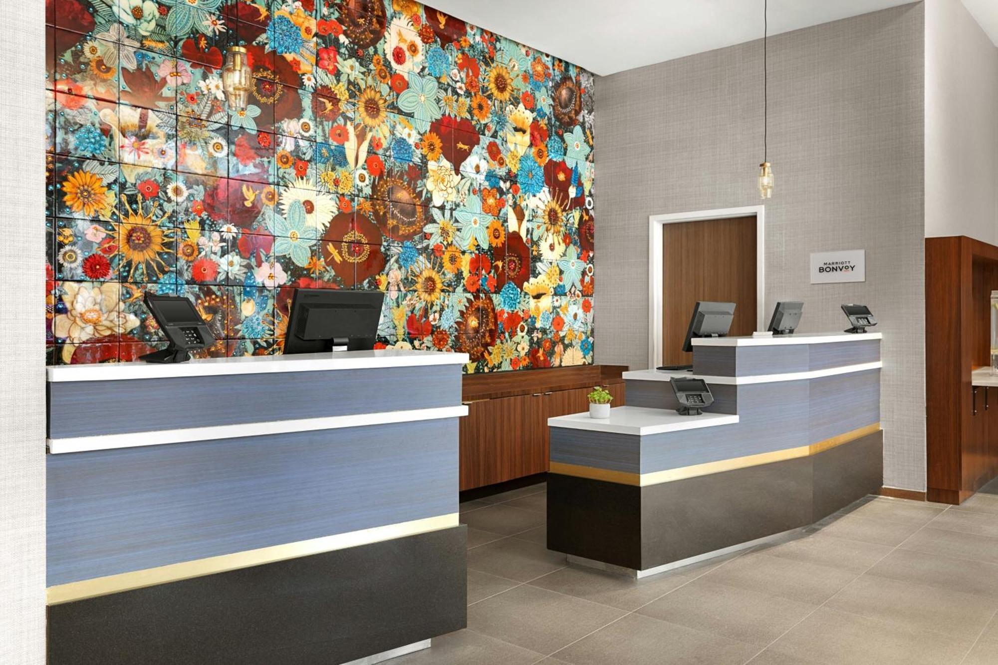 Hotel Courtyard By Marriott Manhattan/chelsea 4*