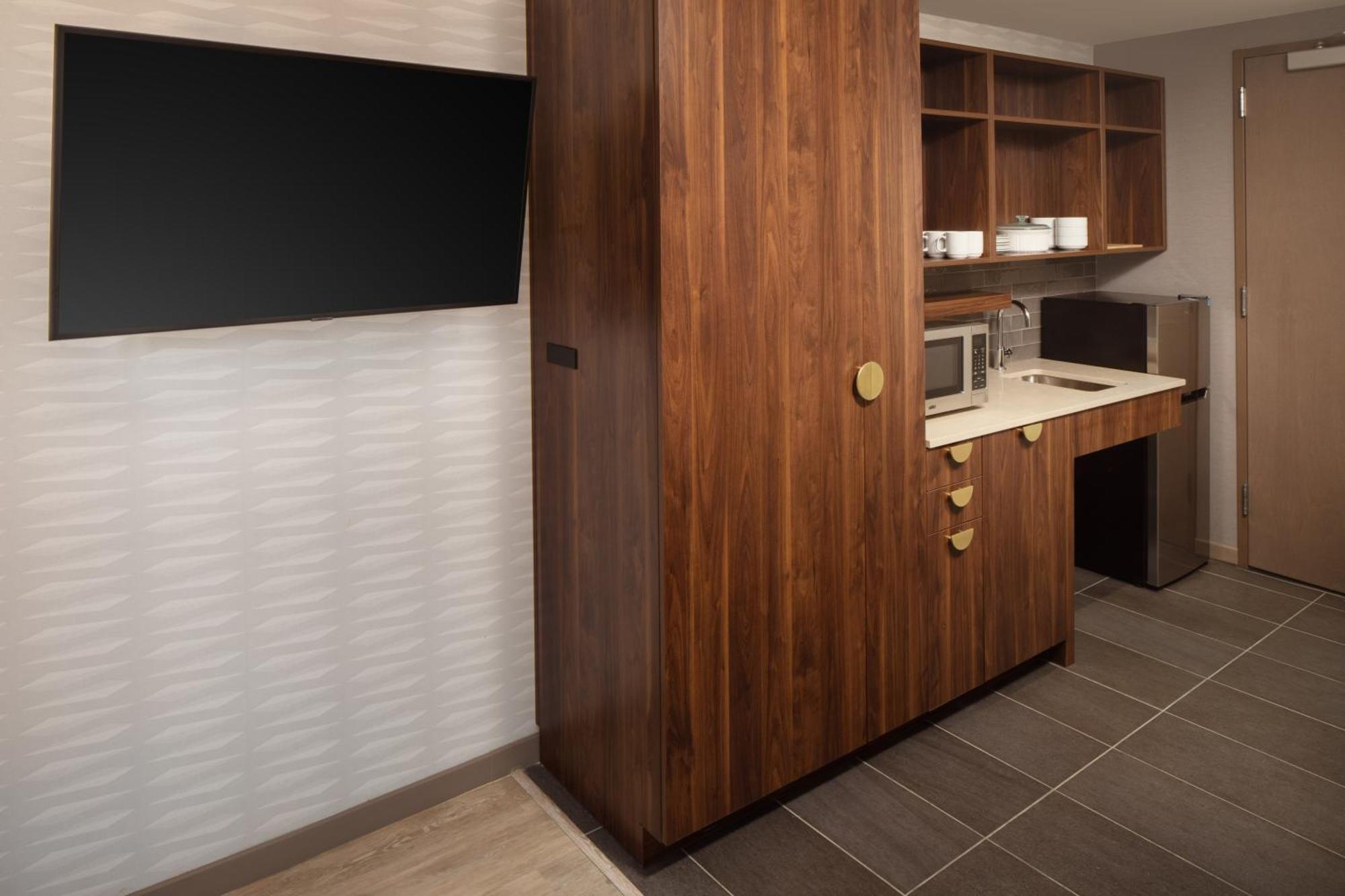 Hotel Home2 By Hilton Times Square 3*