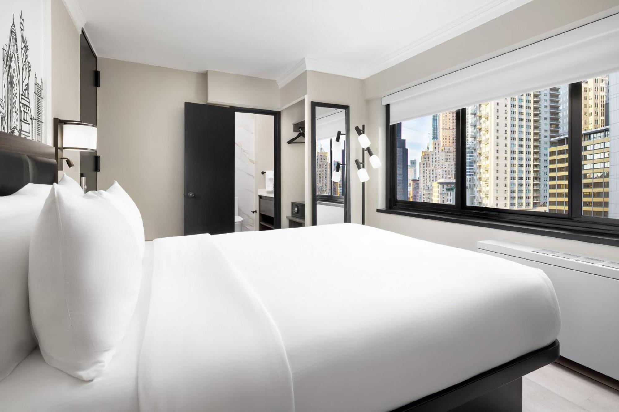 Hotel The Manhattan At Times Square 4*