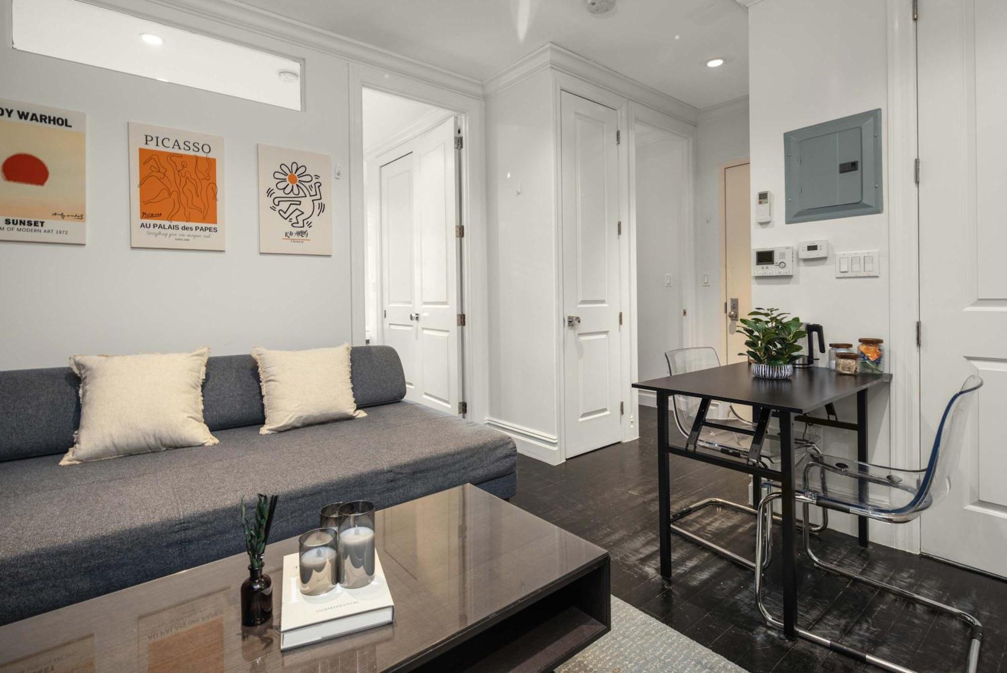 Upscale Comfort Stylish 2br In The Heart Of Nyc Apartment New York