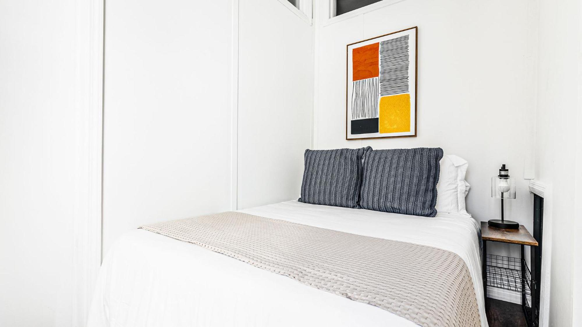 Apartment Trendy & Comfy 2 Bdr & 1 Bth In Midtown Manhattan *