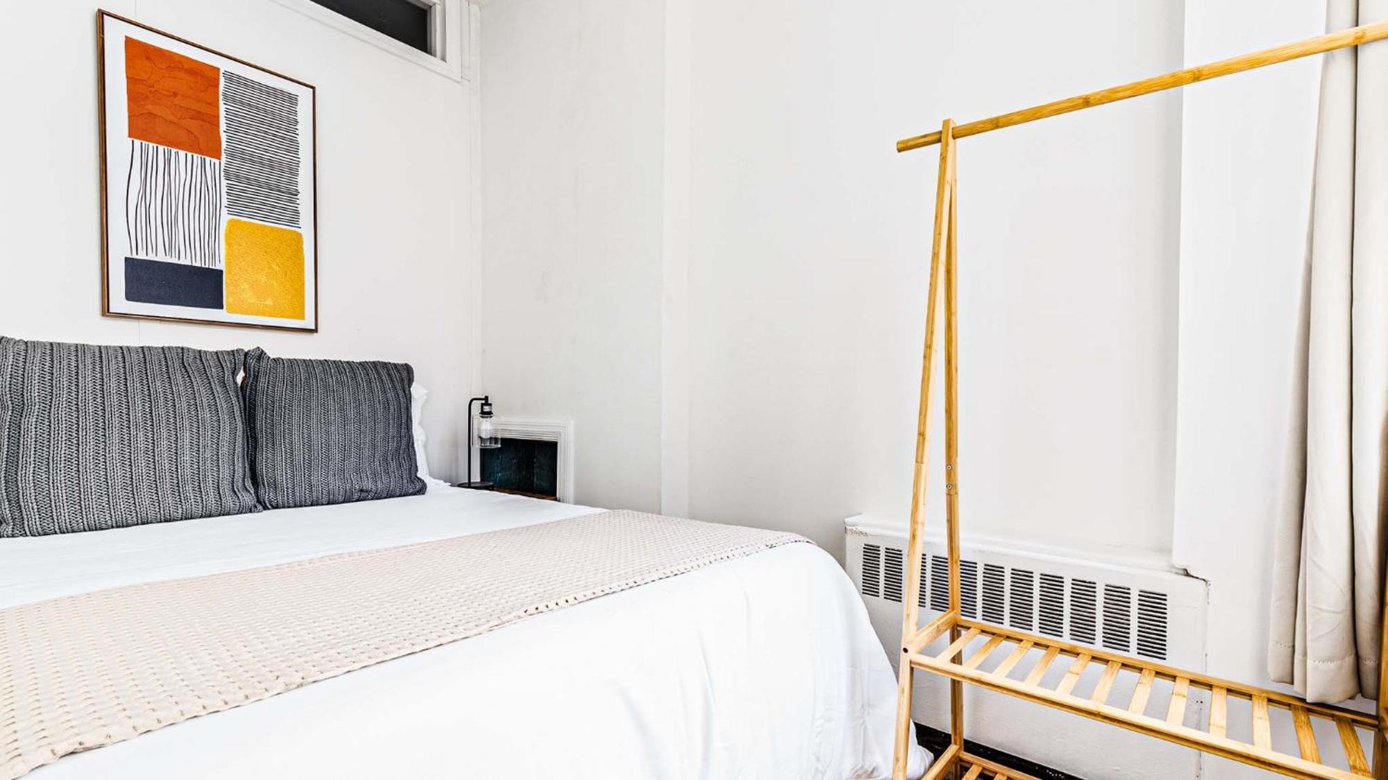 Apartment Trendy & Comfy 2 Bdr & 1 Bth In Midtown Manhattan
