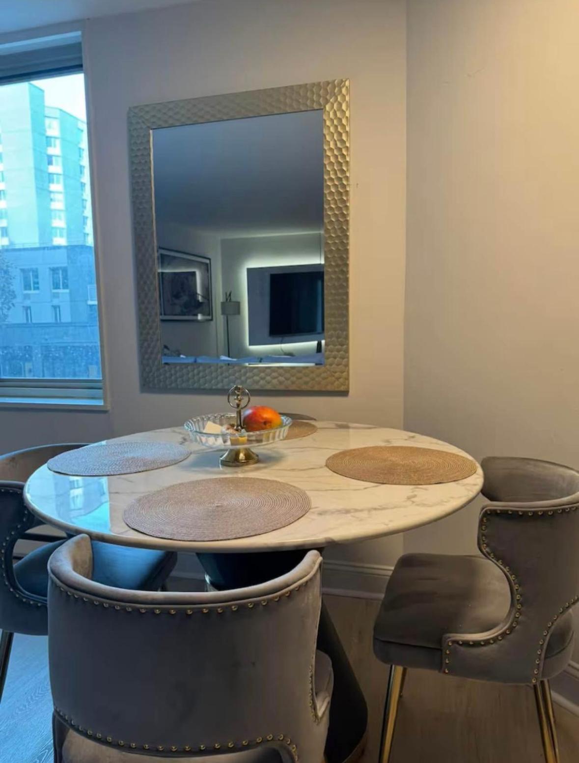 Apartment New Chic & Cozy 1bd Near East River, Minutes From Park New York