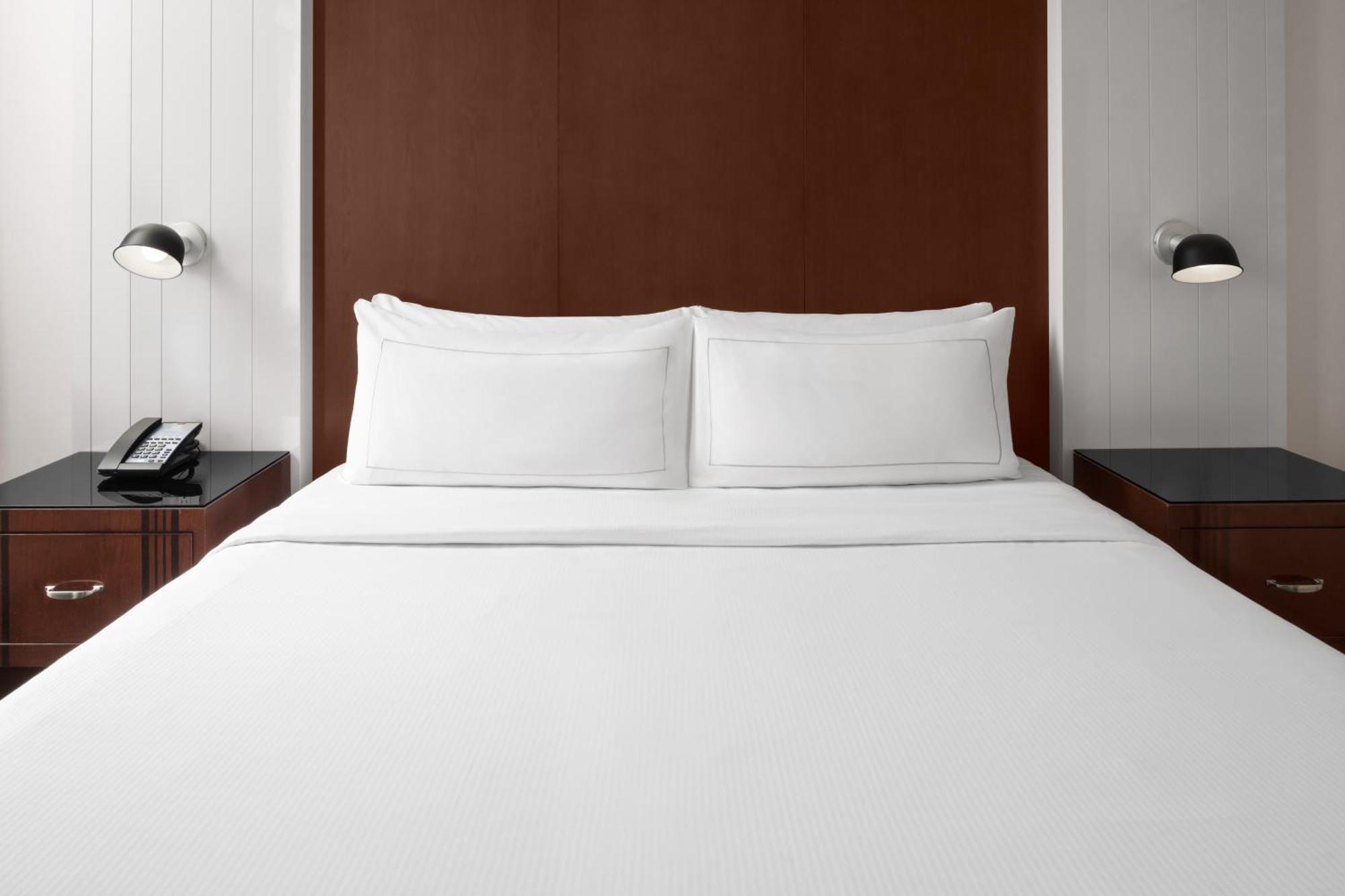 Hotel Hilton Brooklyn 4*