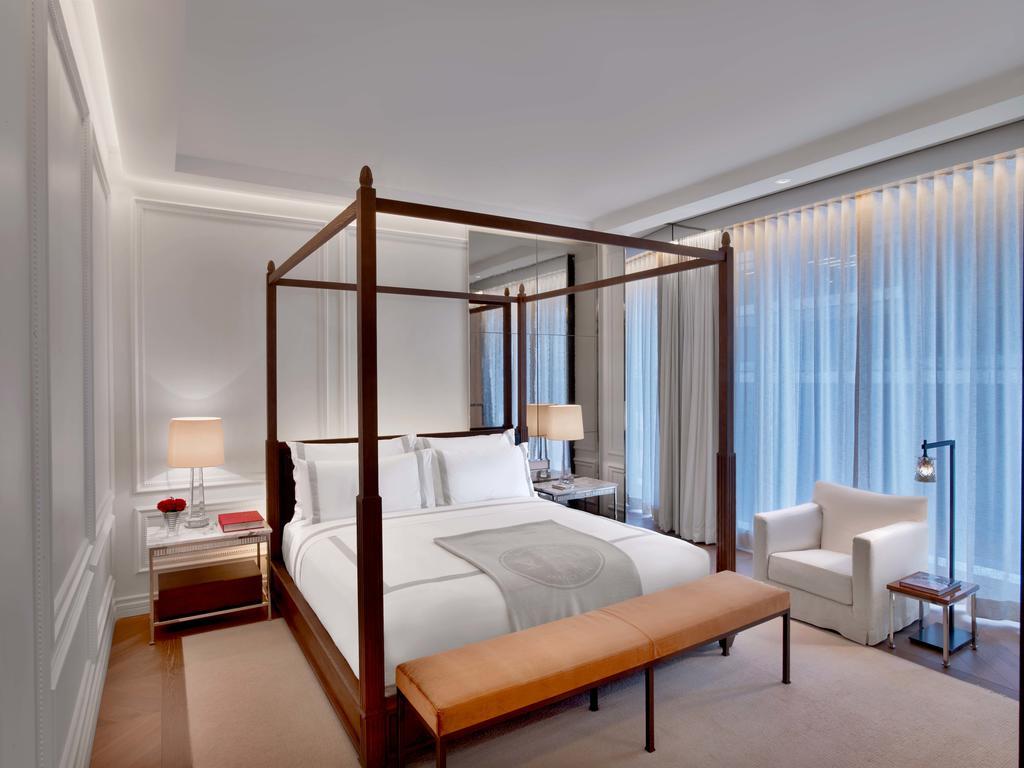 Baccarat And Residences Hotel
