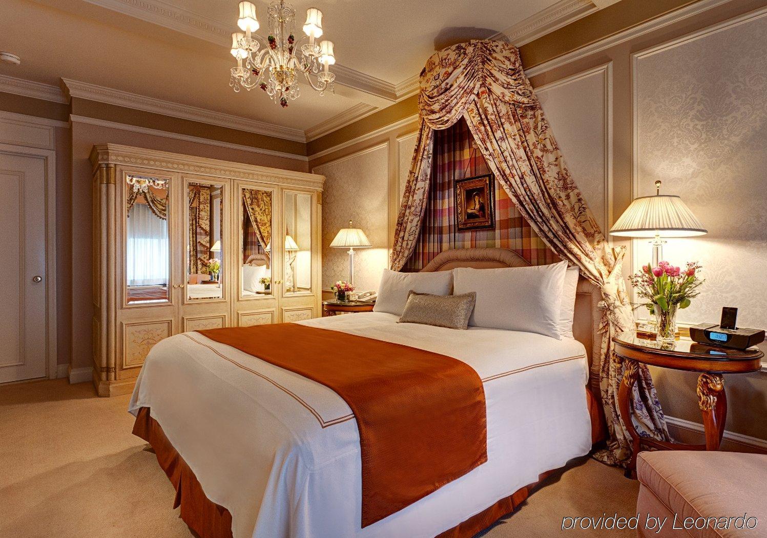 Hotel Elysee By Library Collection New York