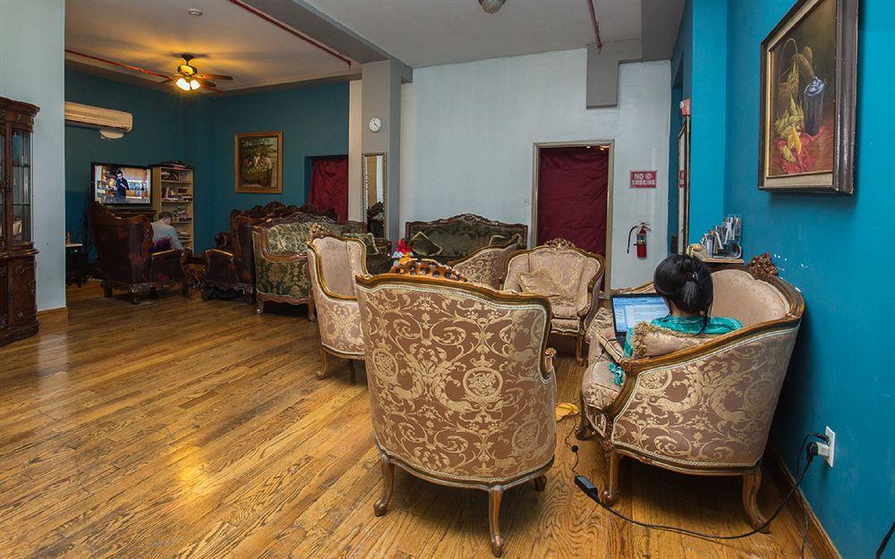 Ny Moore Hostel New York