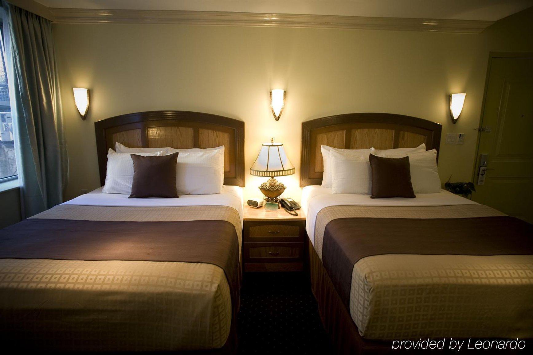 Mulberry Hotel 3*
