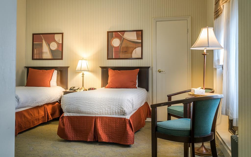 Wolcott Hotel 3*
