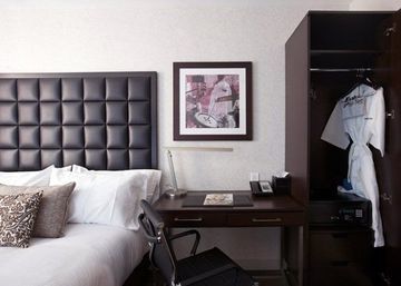 Hotel Distrikt City, Tapestry Collection By Hilton 4*