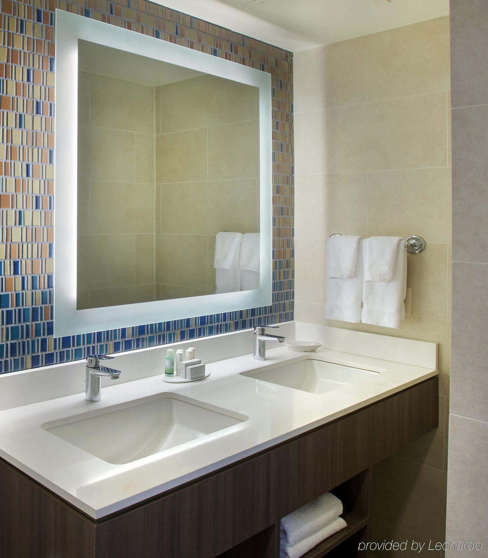 Courtyard By Marriott Manhattan/chelsea Hotel 4*