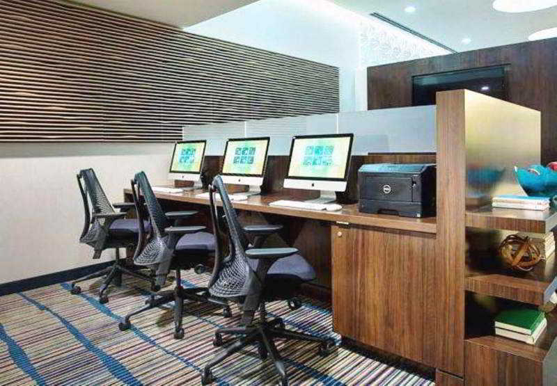 Courtyard By Marriott Manhattan/chelsea