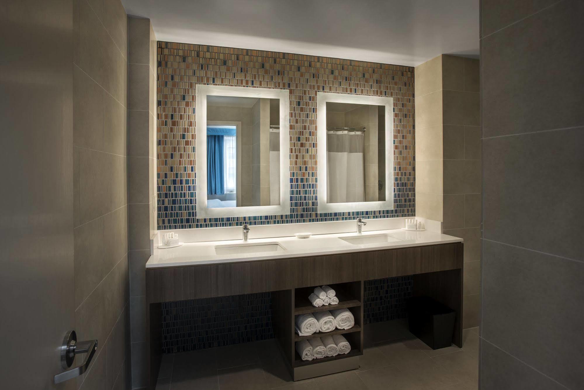 Hotel Courtyard By Marriott Manhattan/chelsea