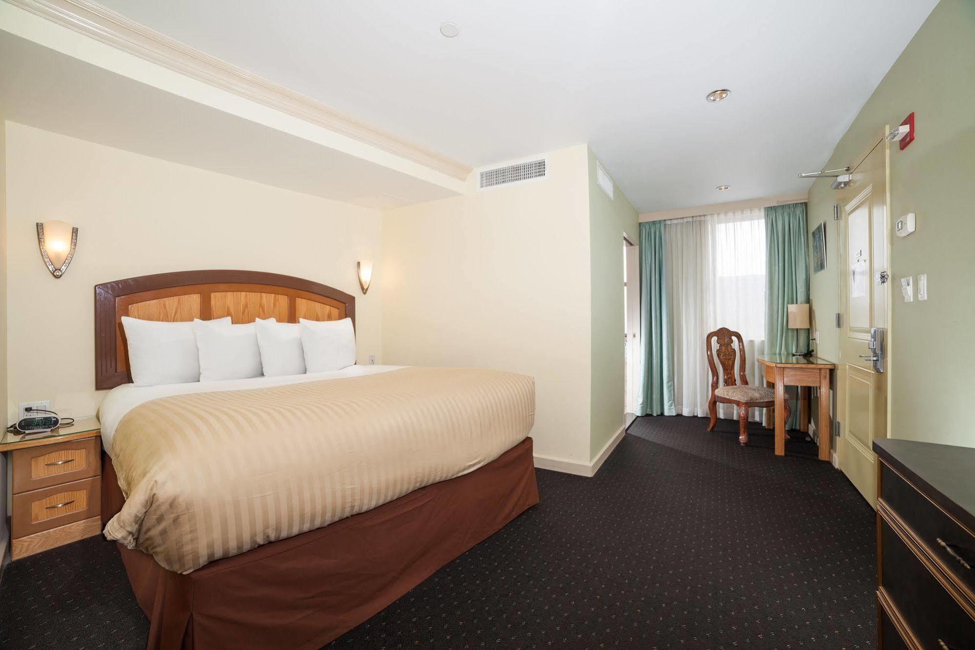 Hotel Mulberry New York