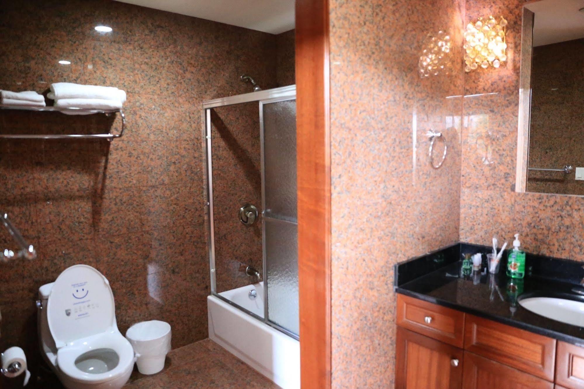 Phoenix Hotel Brooklyn Sunset Park (Adults Only) Hotel 2*