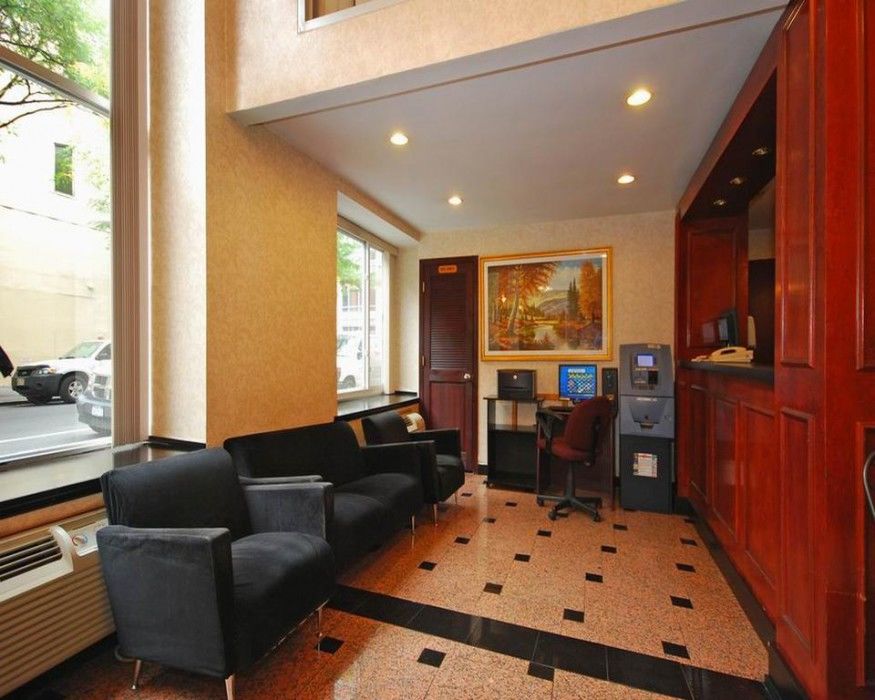 Hotel Econo Times Square 2*