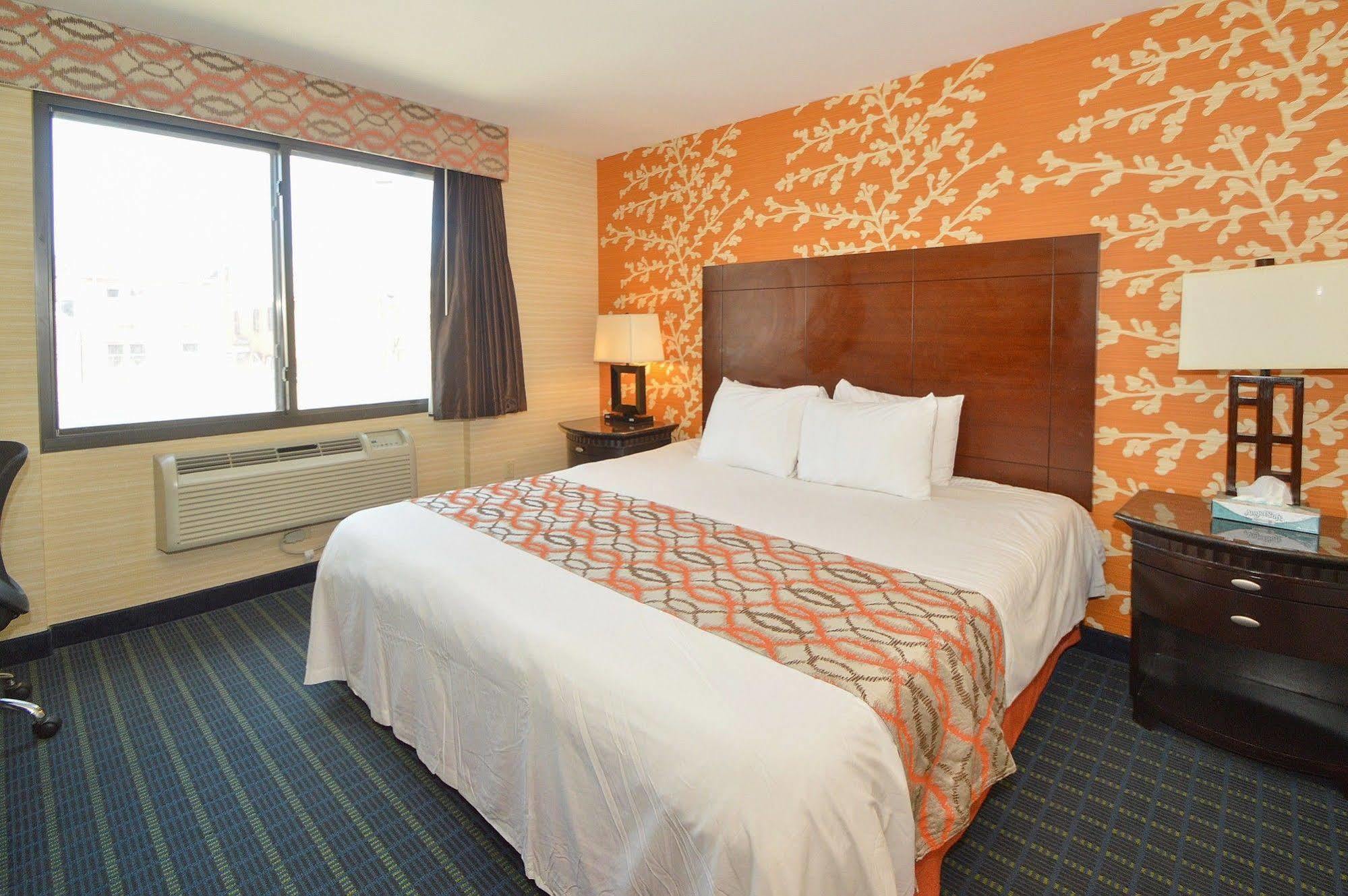 Hotel Corona - Laguardia Airport New York