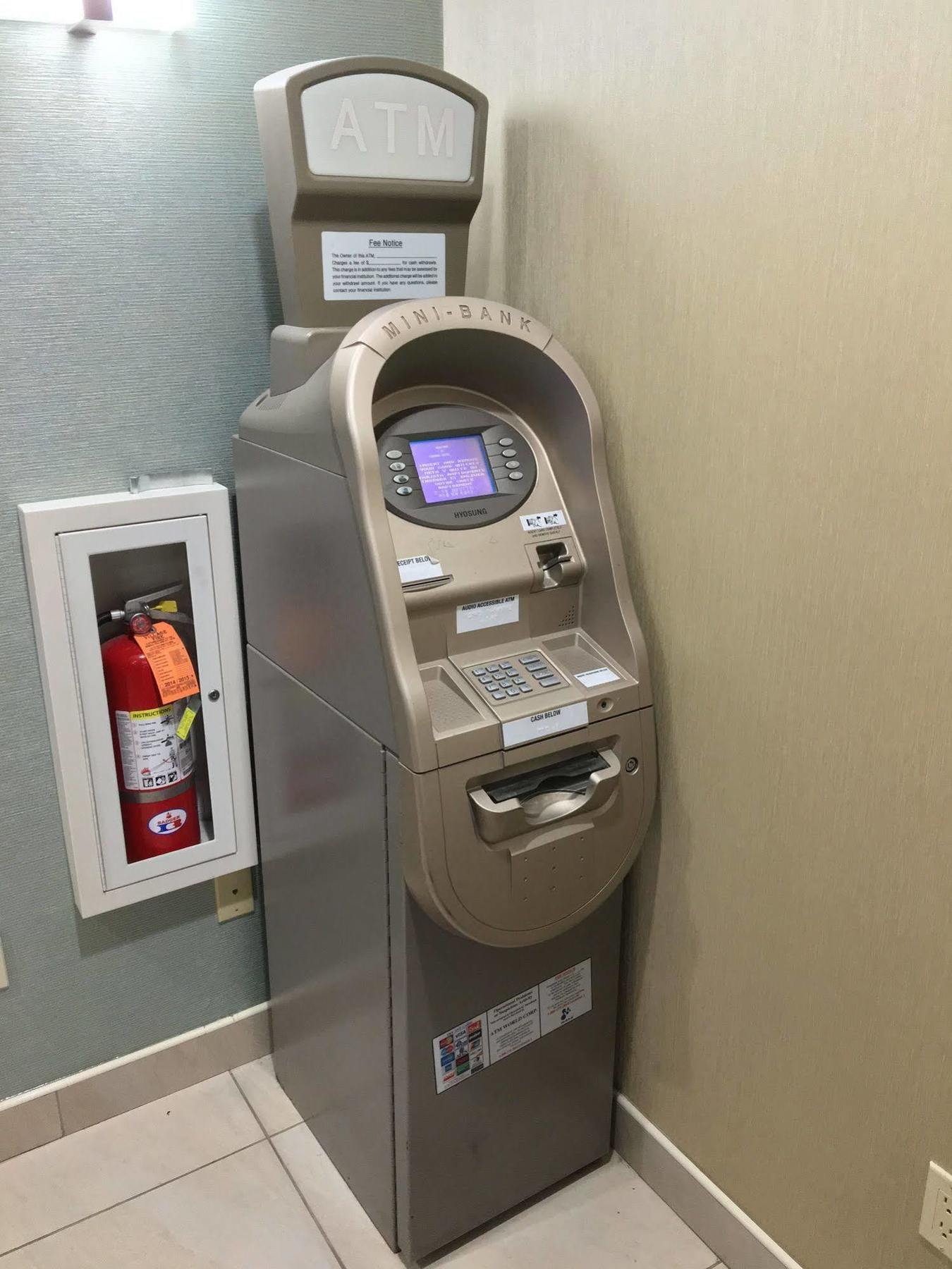 Corona - Laguardia Airport Hotel