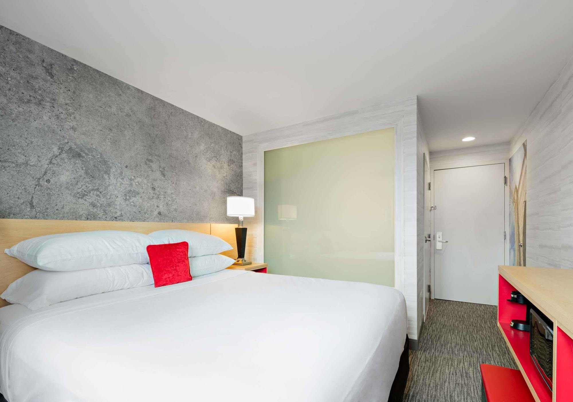 Hotel Red Lion And Brooklyn