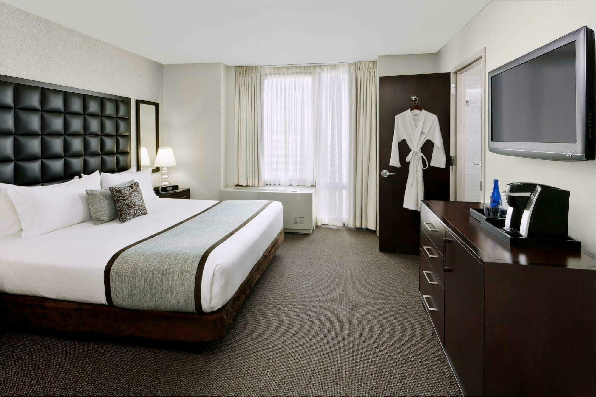 Distrikt City, Tapestry Collection By Hilton 4*