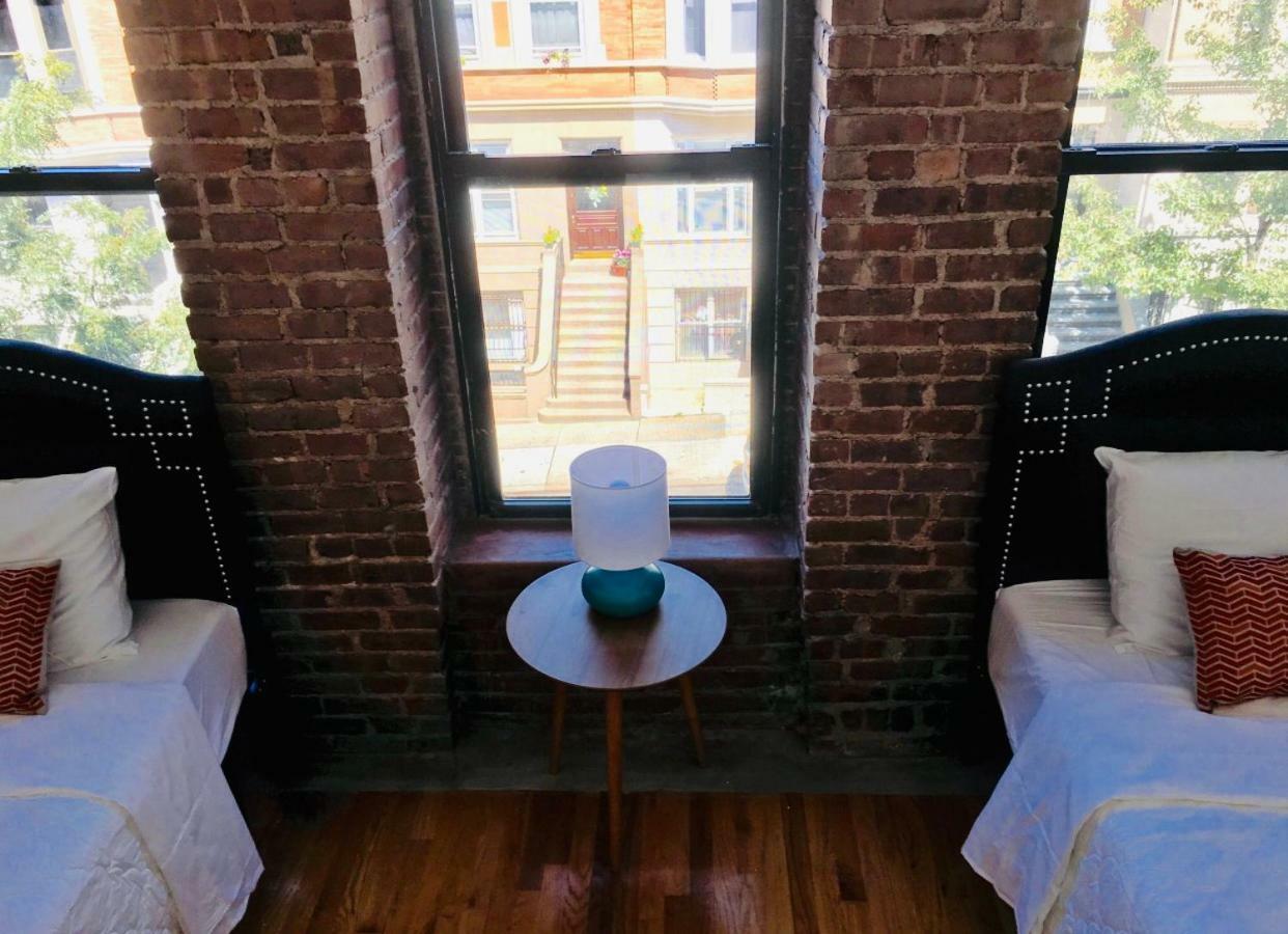 Two Bedroom Harlem Apartment Apartment *