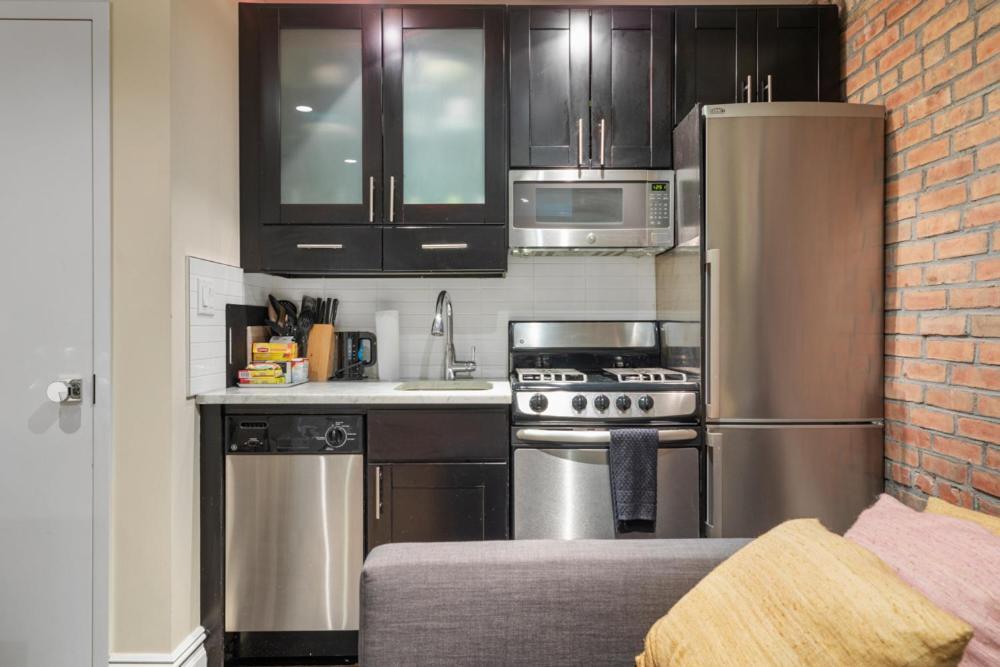 Midtown West 2 Bedroom Apartment New York